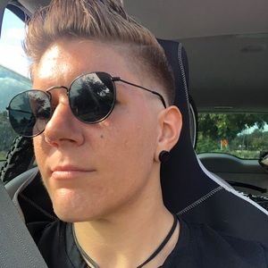 Meet your Posher, Natalie